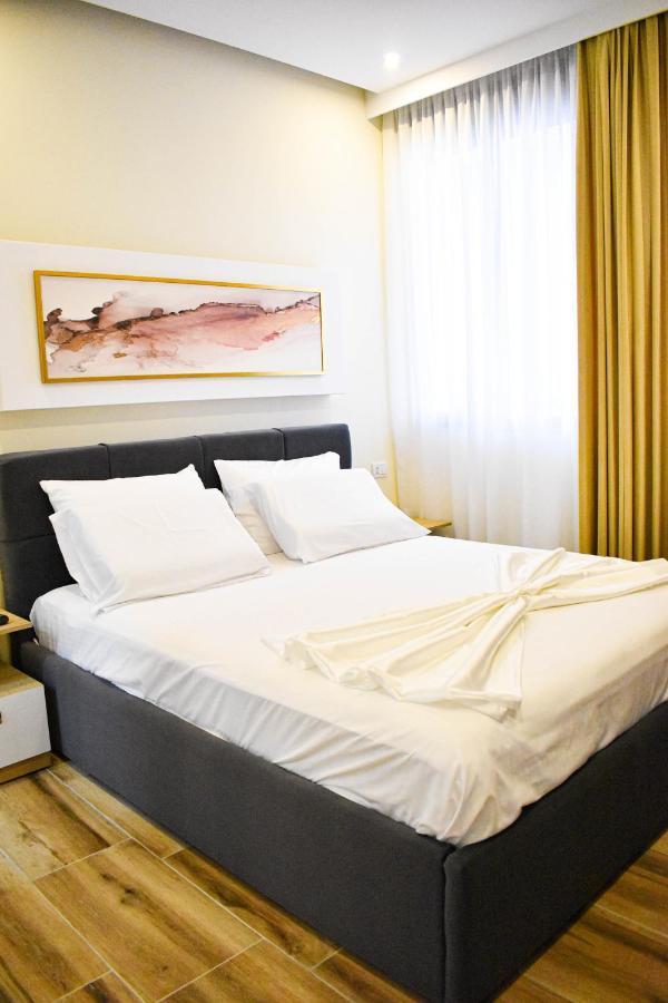 Delmar Apartments Голем Екстериор снимка