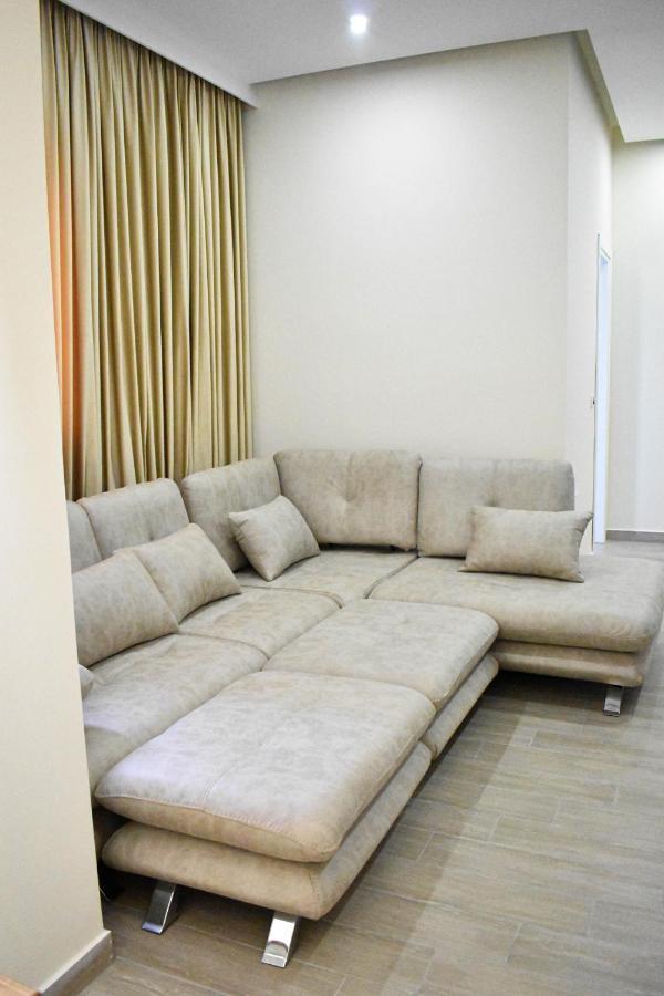 Delmar Apartments Голем Екстериор снимка