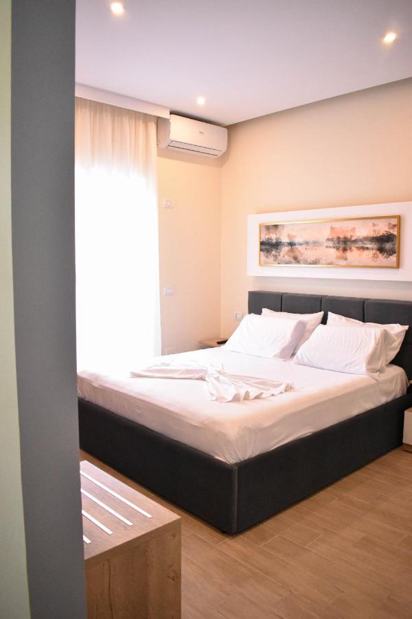Delmar Apartments Голем Екстериор снимка