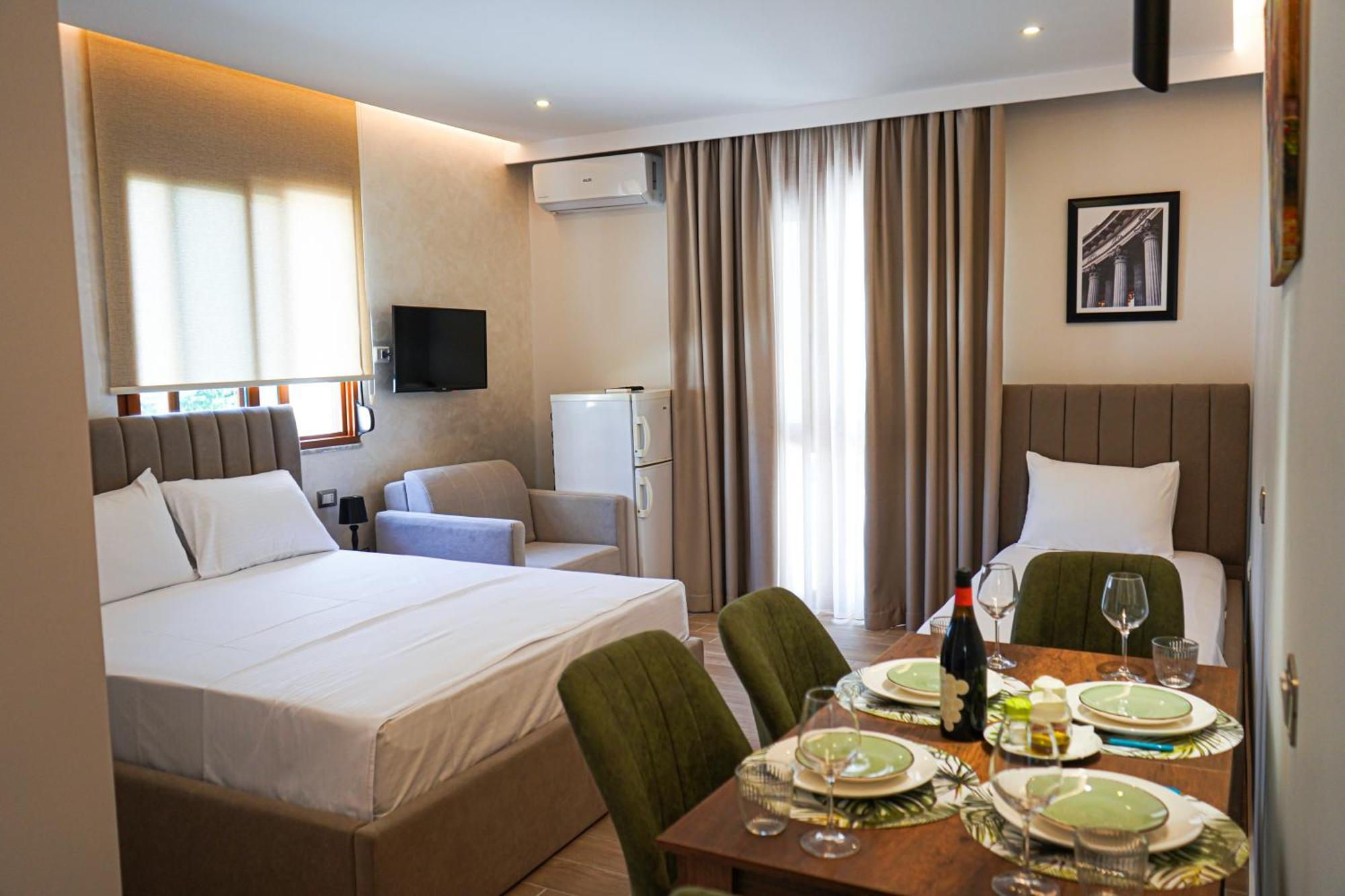 Delmar Apartments Голем Екстериор снимка