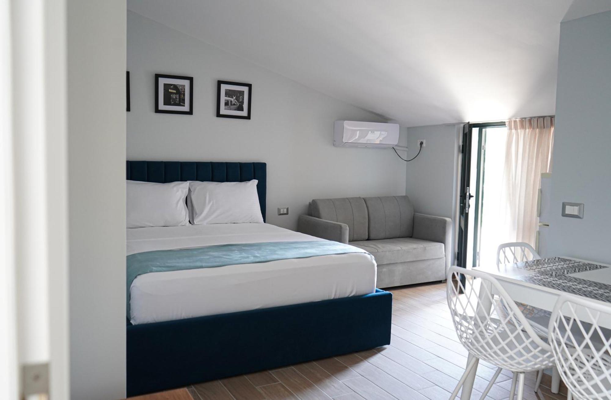 Delmar Apartments Голем Екстериор снимка