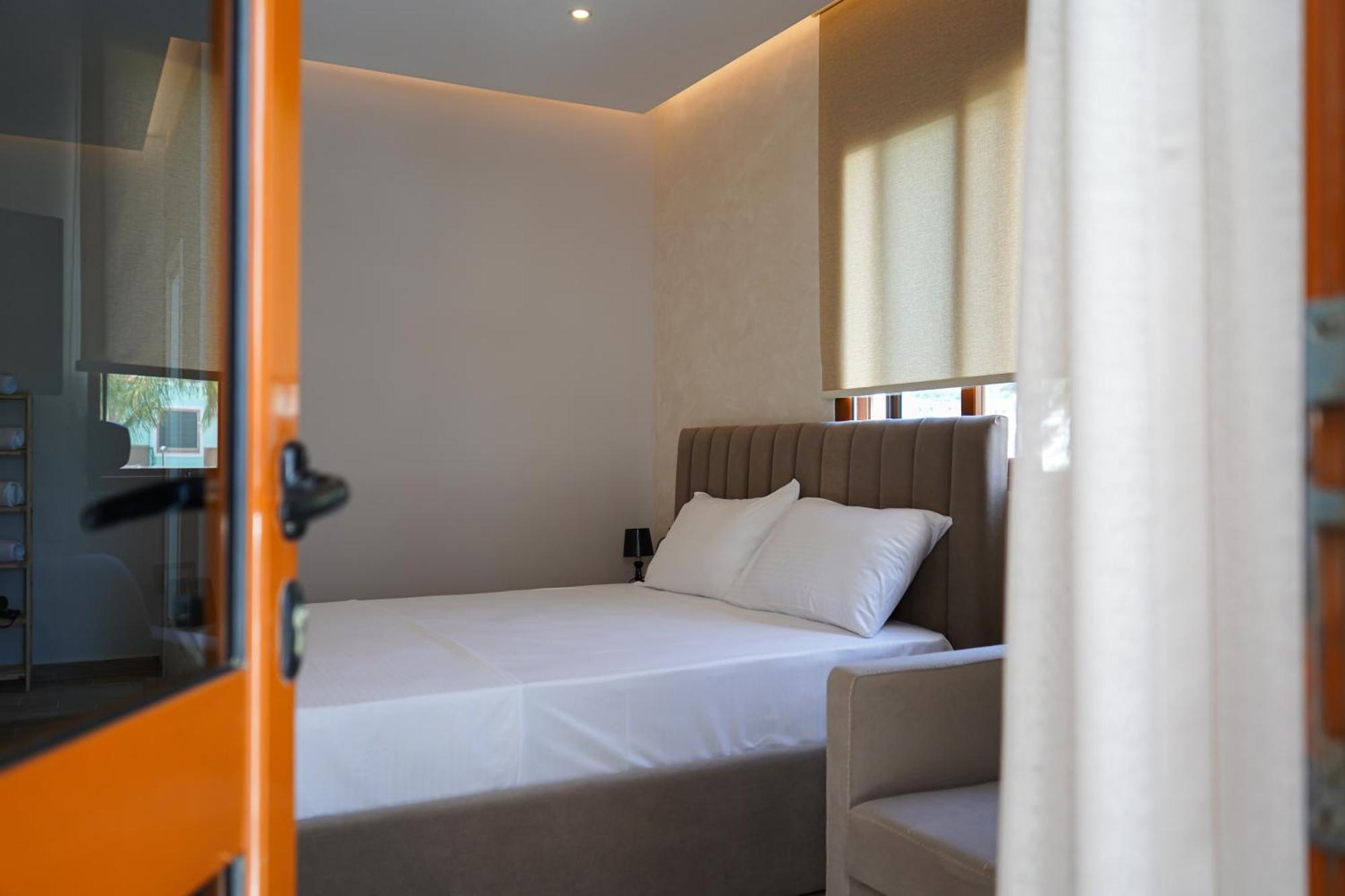 Delmar Apartments Голем Екстериор снимка