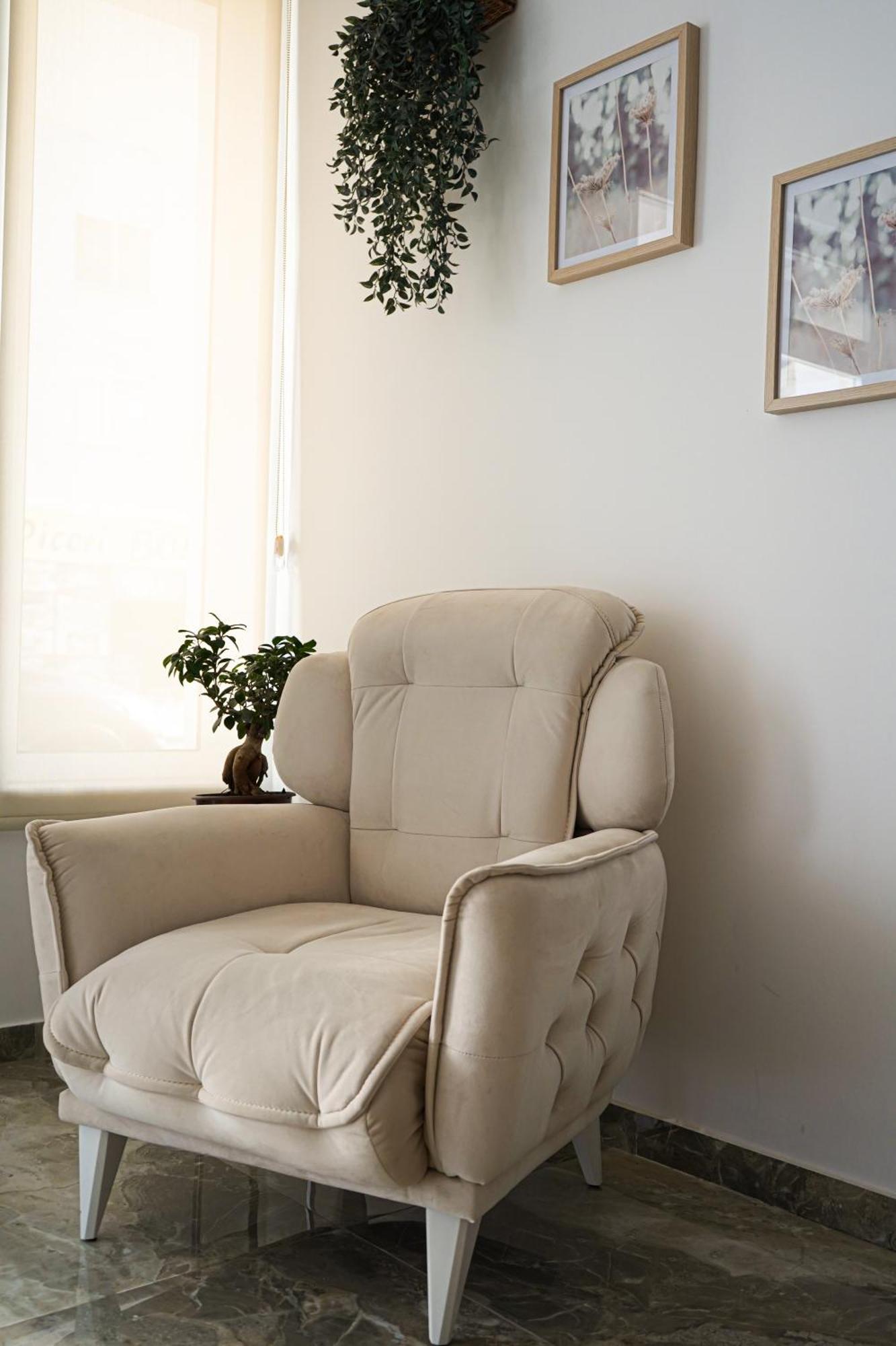Delmar Apartments Голем Екстериор снимка
